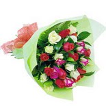 12 adet renkli gül buketi   İstanbul Çiçek Satışı çiçek gönderme sitemiz güvenlidir 