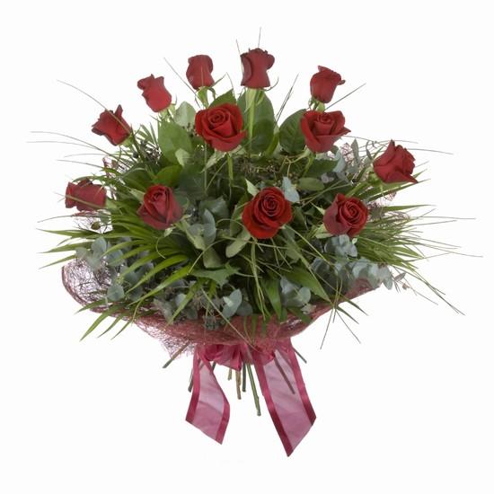 Etkileyici buket 11 adet kirmizi gül buketi  İstanbul Çiçek Satışı internetten çiçek satışı 