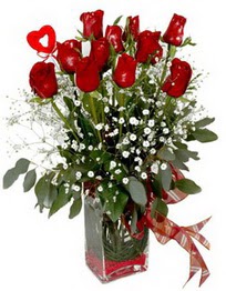  İstanbul Çiçek Satışı çiçek siparişi vermek  9 adet mika yada cam vazoda gül tanzimi kalp çubuk