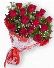 11 kırmızı gülden buket  İstanbul Çiçek Satışı güvenli kaliteli hızlı çiçek 