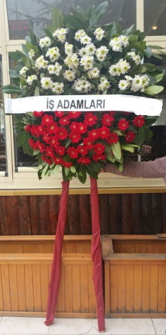 Cenaze çiçeği cenaze çiçek modelleri  İstanbul Çiçek Satışı çiçek yolla 