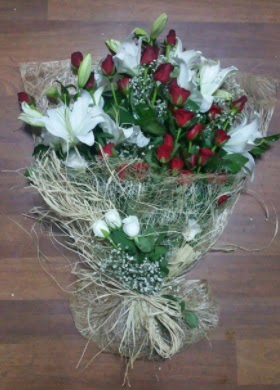Kız isteme çiçekleri  İstanbul Çiçek Satışı çiçekçi telefonları  Kız söz nişan çiçeği