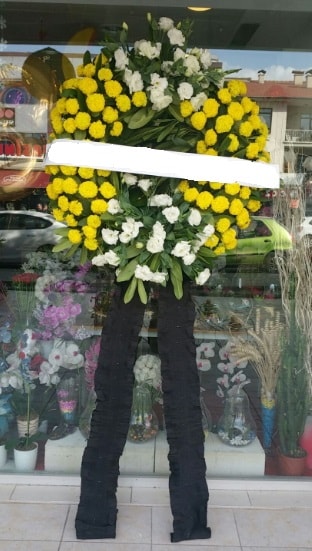 Cenaze çiçek modeli cenaze çiçeği  İstanbul Çiçek Satışı çiçekçi telefonları 
