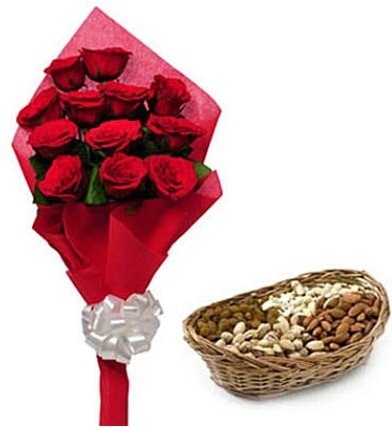 11 adet kırmızı gül ve sepette kuruyemiş  İstanbul Çiçek Satışı internetten çiçek satışı 