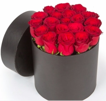 21 adet siyah kutuda kırmızı gül  İstanbul Çiçek Satışı hediye çiçek yolla 