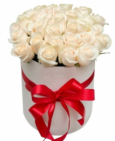 Kutuda özel 27 beyaz gül aranjmanı  İstanbul Çiçek Satışı cicekciler , cicek siparisi 
