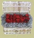  İstanbul Çiçek Satışı cicekciler , cicek siparisi  Sandikta 11 adet güller - sevdiklerinize en ideal seçim